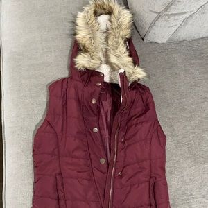 aeropostal puffer vest with fur lining